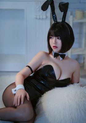 粉红女士1977年_剧情片免费高清观看